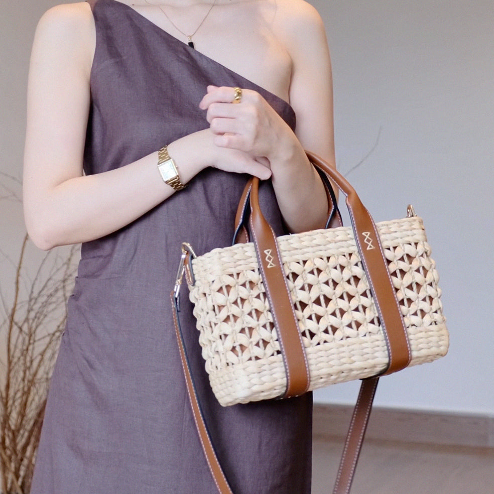 Handmade Medium Little Joy Bag – Sustainable Water Hyacinth Crossbody With Cowhide Leather Strap For Women